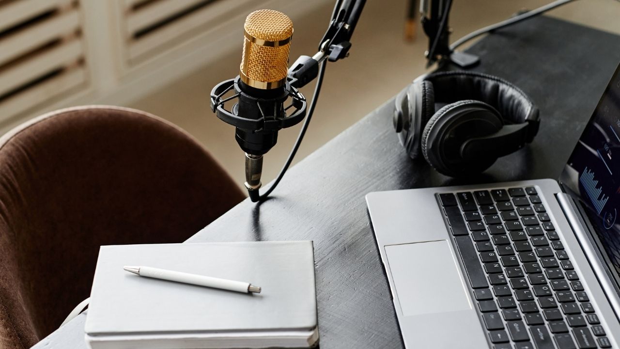 podcast-sosyal-medya-icerikleri (1)